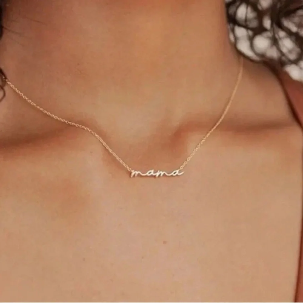 Gold 'Mama' Necklace